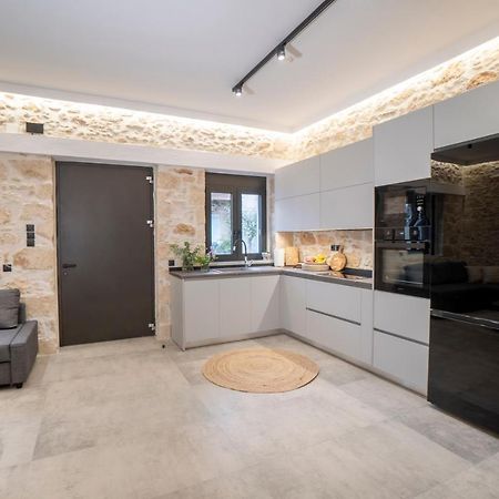 Flor28 Stone House Apartment Heraklion  ภายนอก รูปภาพ