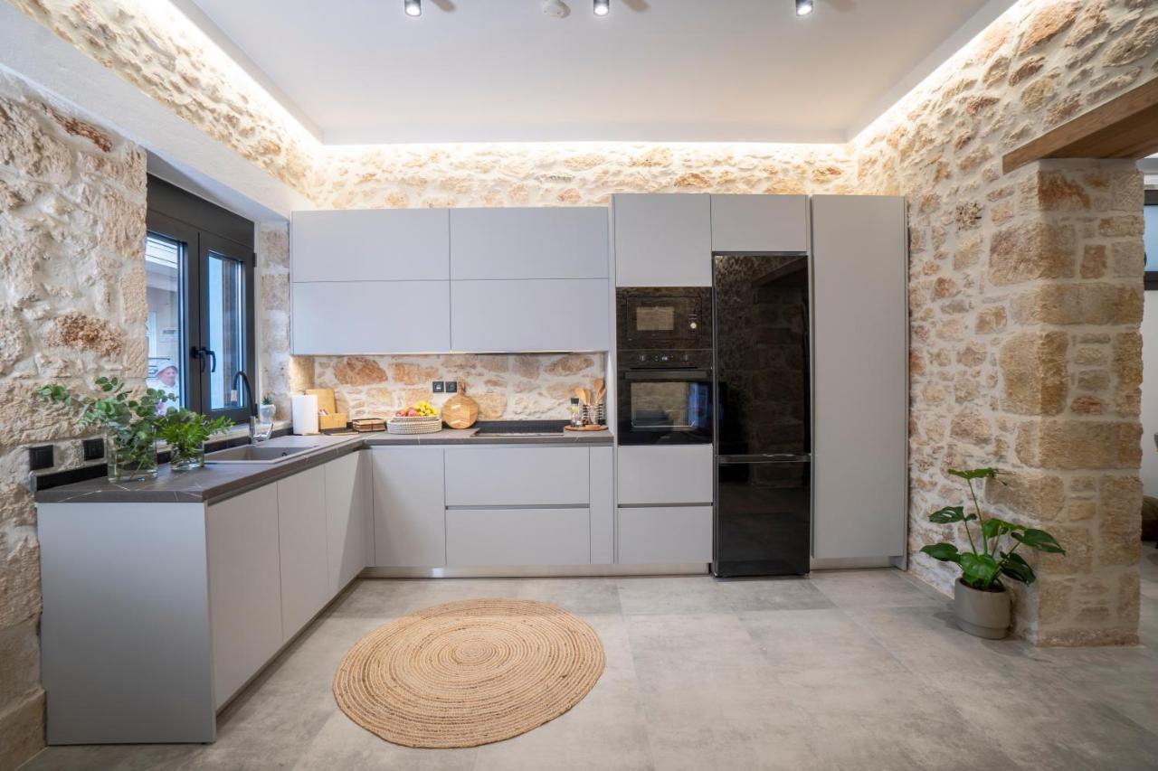 Flor28 Stone House Apartment Heraklion  ภายนอก รูปภาพ